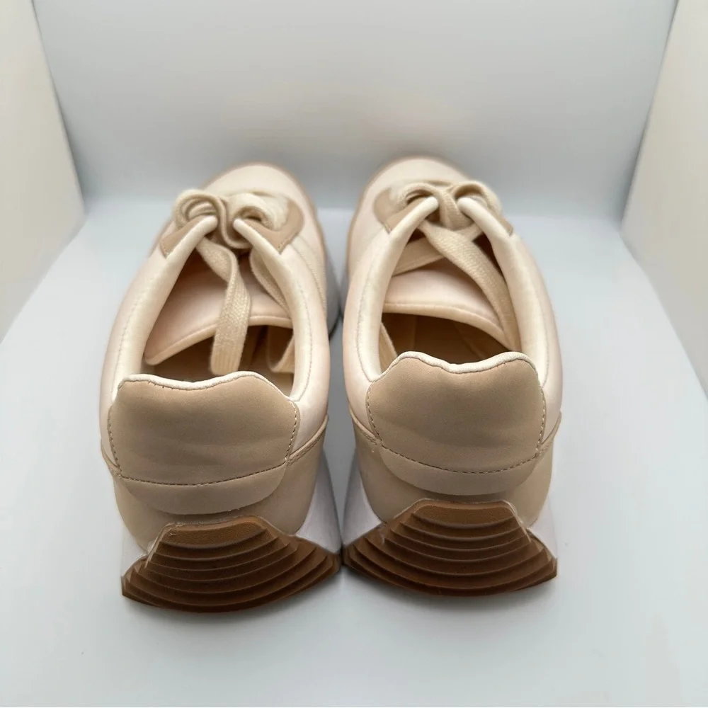 DV by Dolce Vita step out